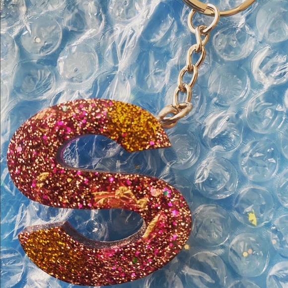 Letter keychains - Picture 7 of 10